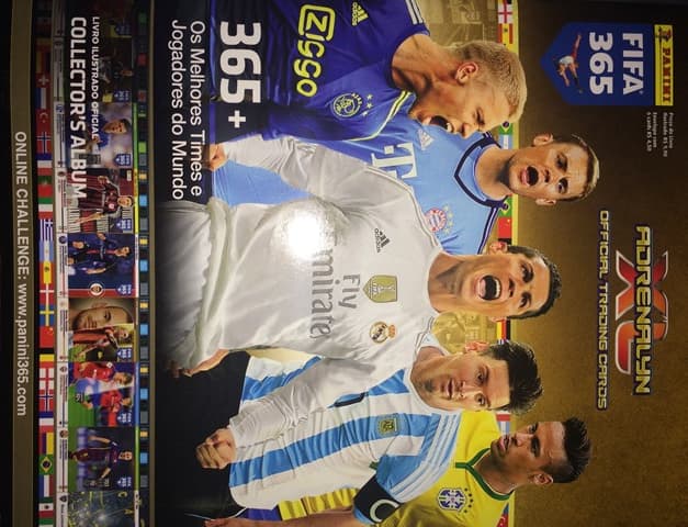 Capa do álbum Adrenalyn XL FIFA 365 2016